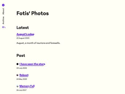 Screenshot of https://fotis.photos/